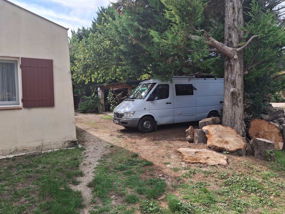 Aire camping-car  Vallabrgues (30300) - Photo 5